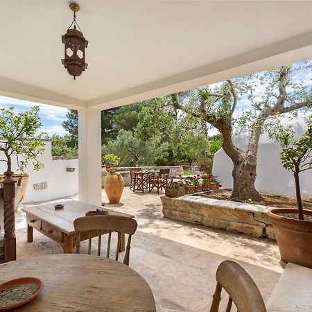 Trullo Il Karrubo Villa Ostuni Exterior photo