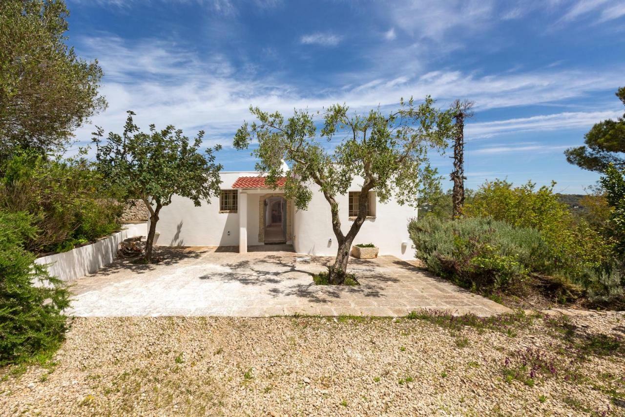 Trullo Il Karrubo Villa Ostuni Exterior photo