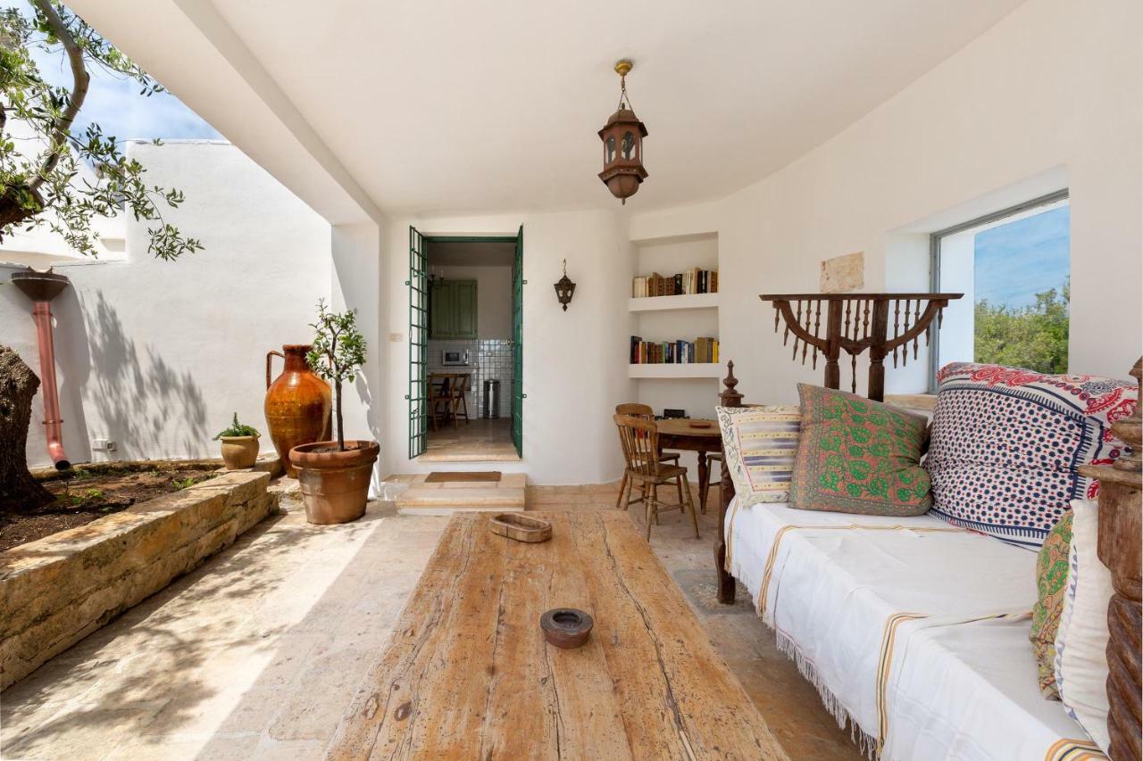 Trullo Il Karrubo Villa Ostuni Exterior photo