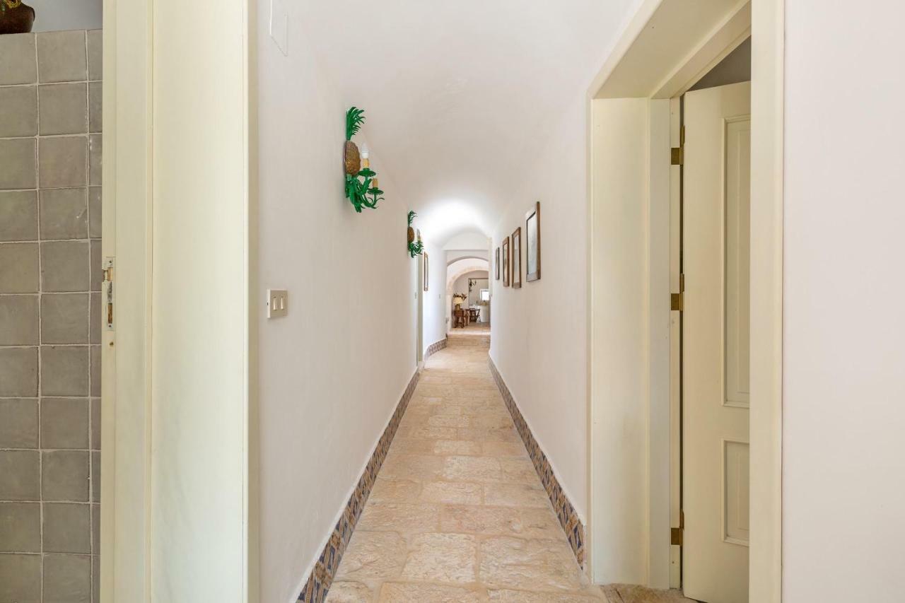 Trullo Il Karrubo Villa Ostuni Exterior photo